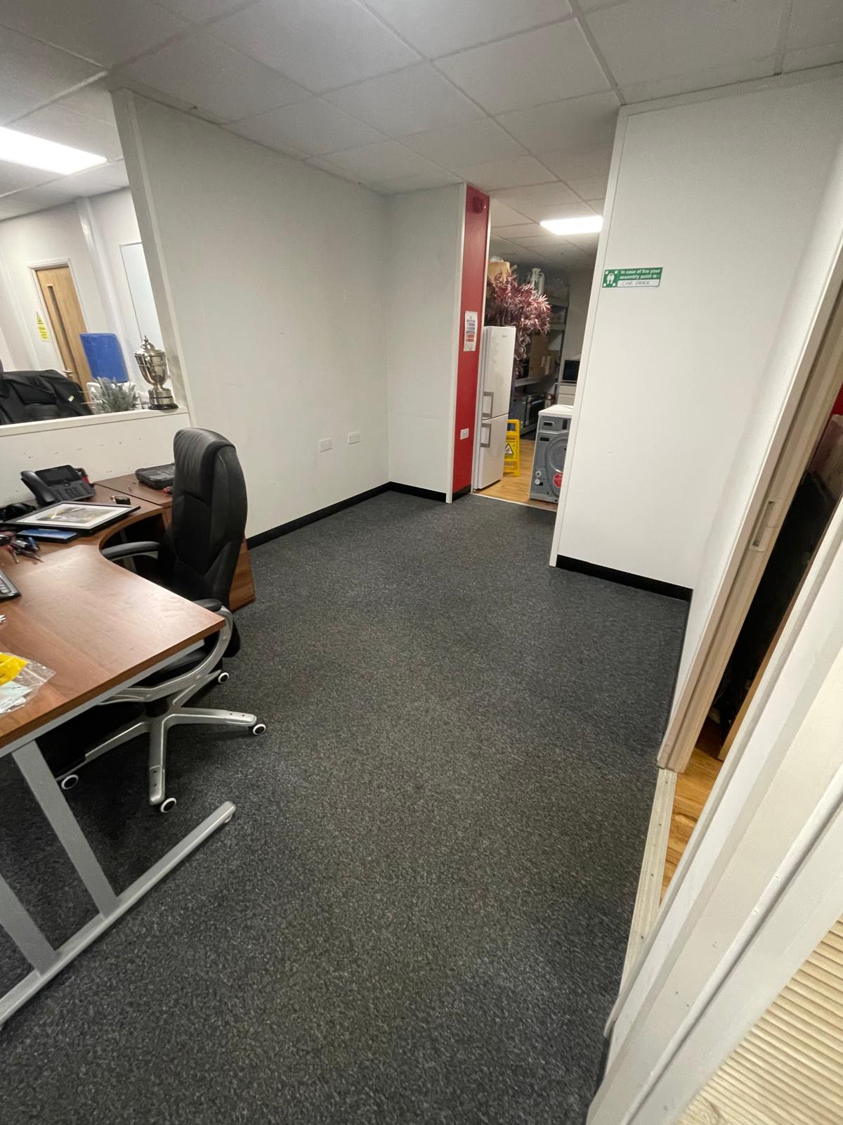 Professional business carpet clean Surrey - 20