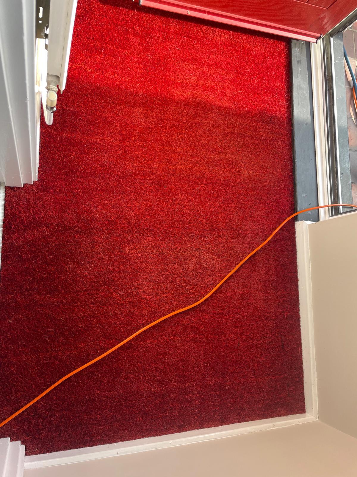 Before and after carpet clean Surrey - 02